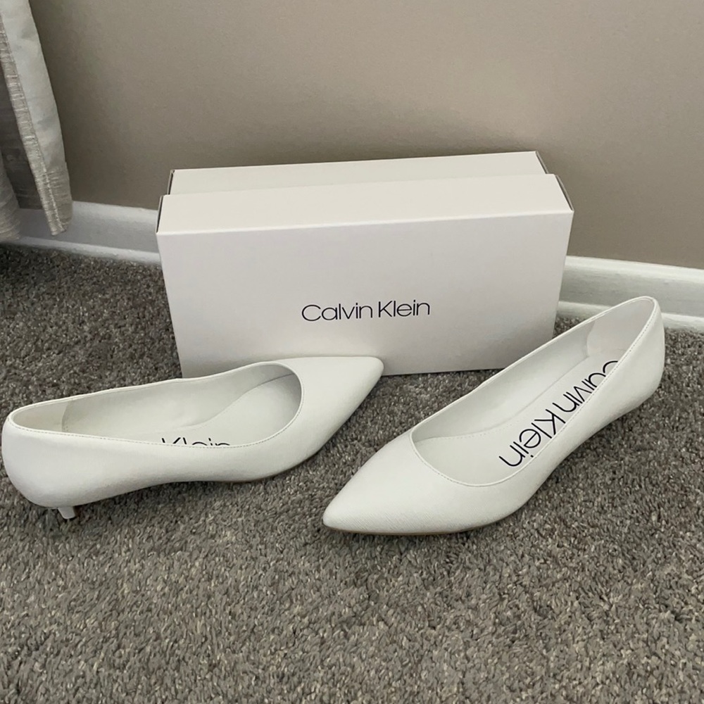 🔥 Calvin Klein White Heels - Size 8 🔥